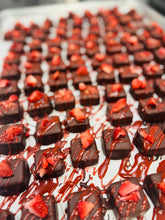 Charger l&#39;image dans la galerie, Chocolate Covered Strawberry Meltaways (4 pack)
